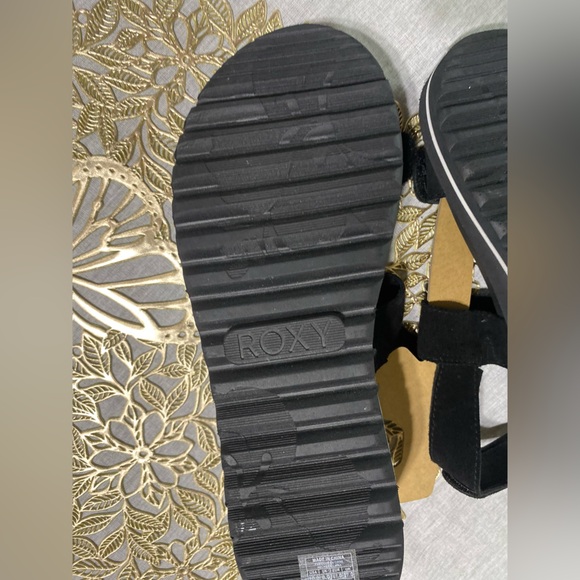 ❤️🔥❤️🔥New Roxy Leather Black Walking Cushioned Sole Adjustable Strap Shoes - Picture 3 of 7